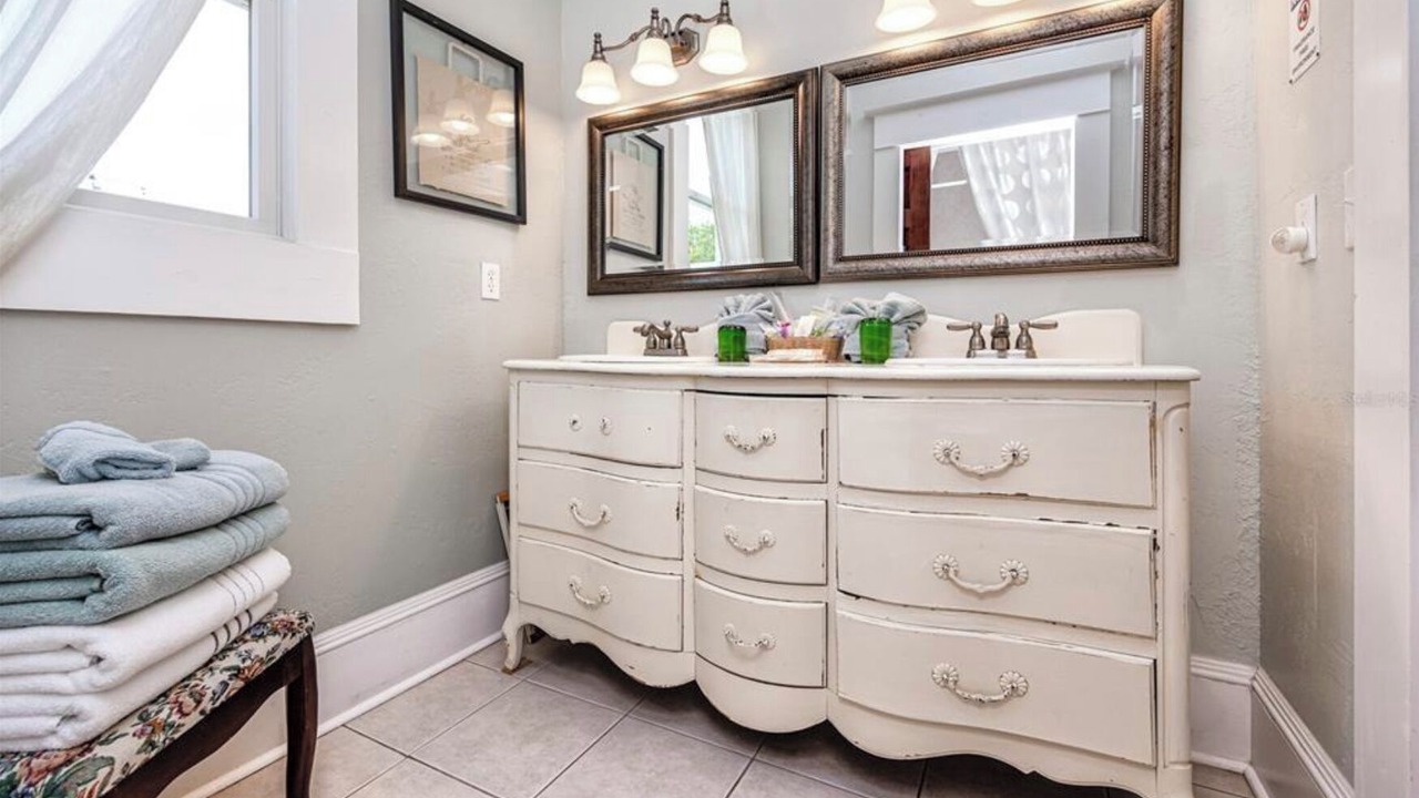 Photo of Bathroom in Downtown Dunedin