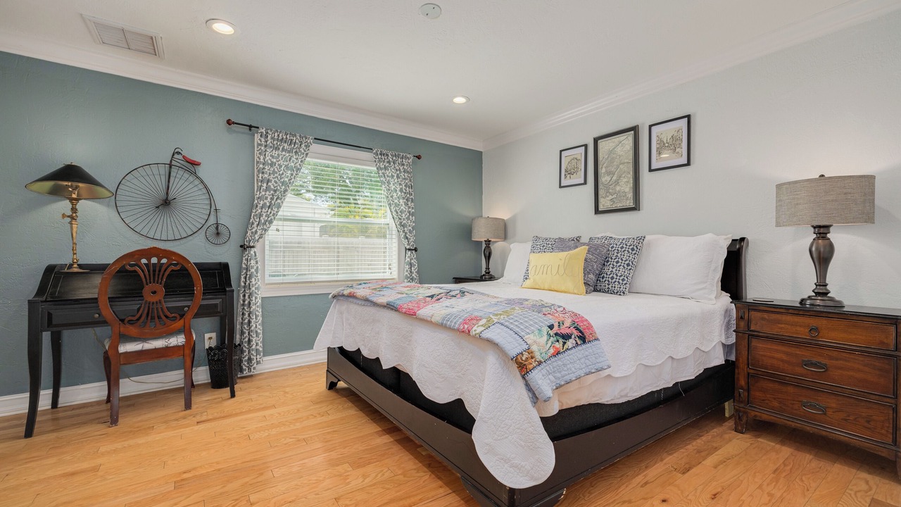 Photo of Bedroom in Downtown Dunedin