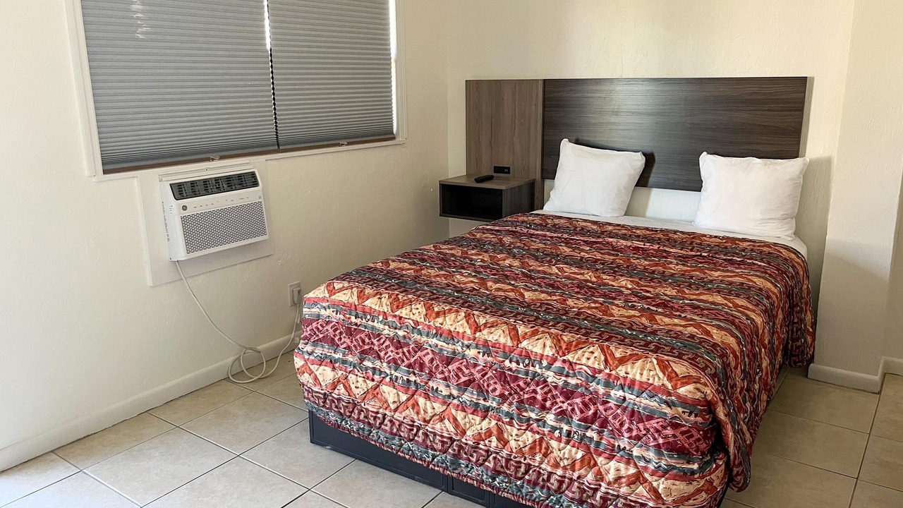 Photo of Bedroom in Everglades City