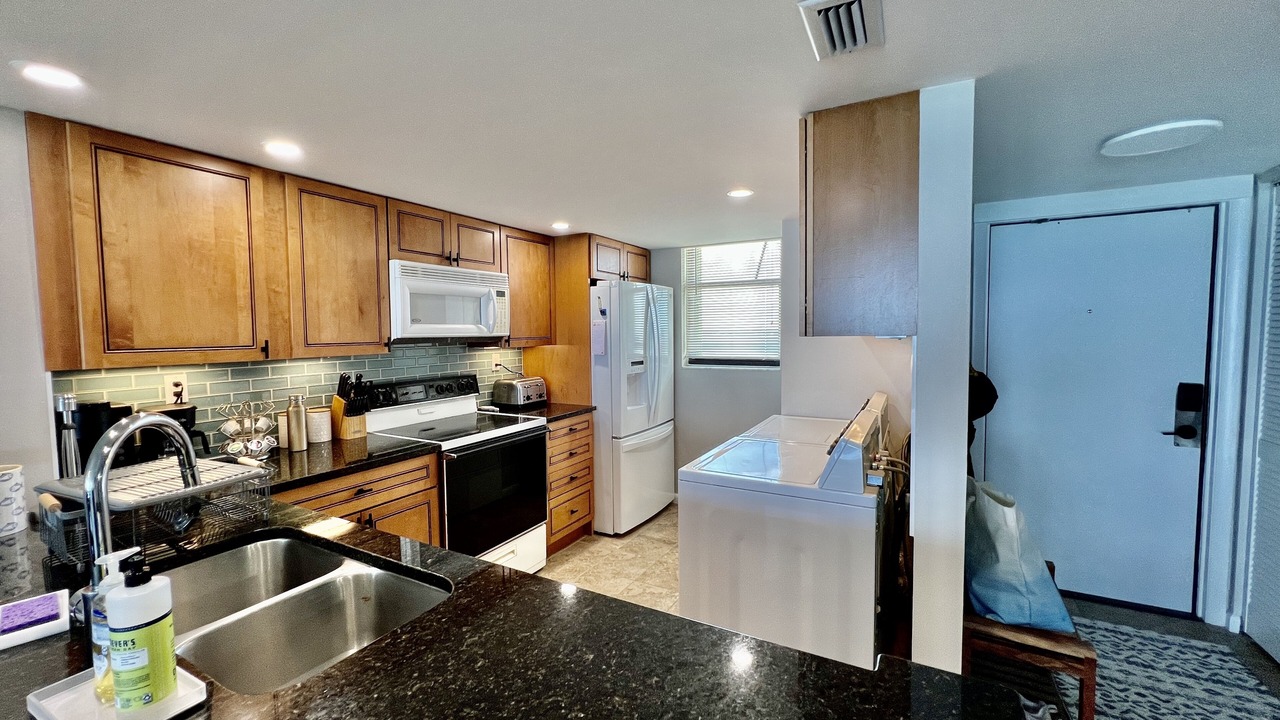 Photo of Kitchen in Hutchinson Island South