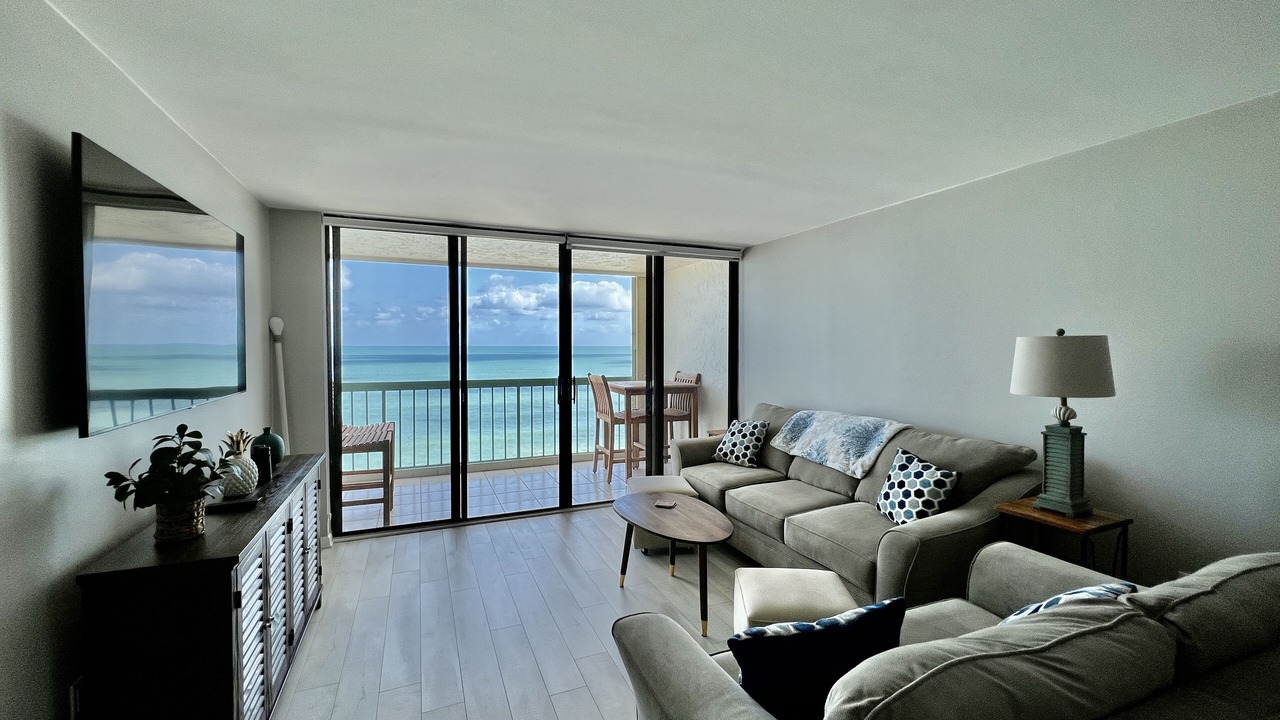 Photo of Bedroom in Hutchinson Island South