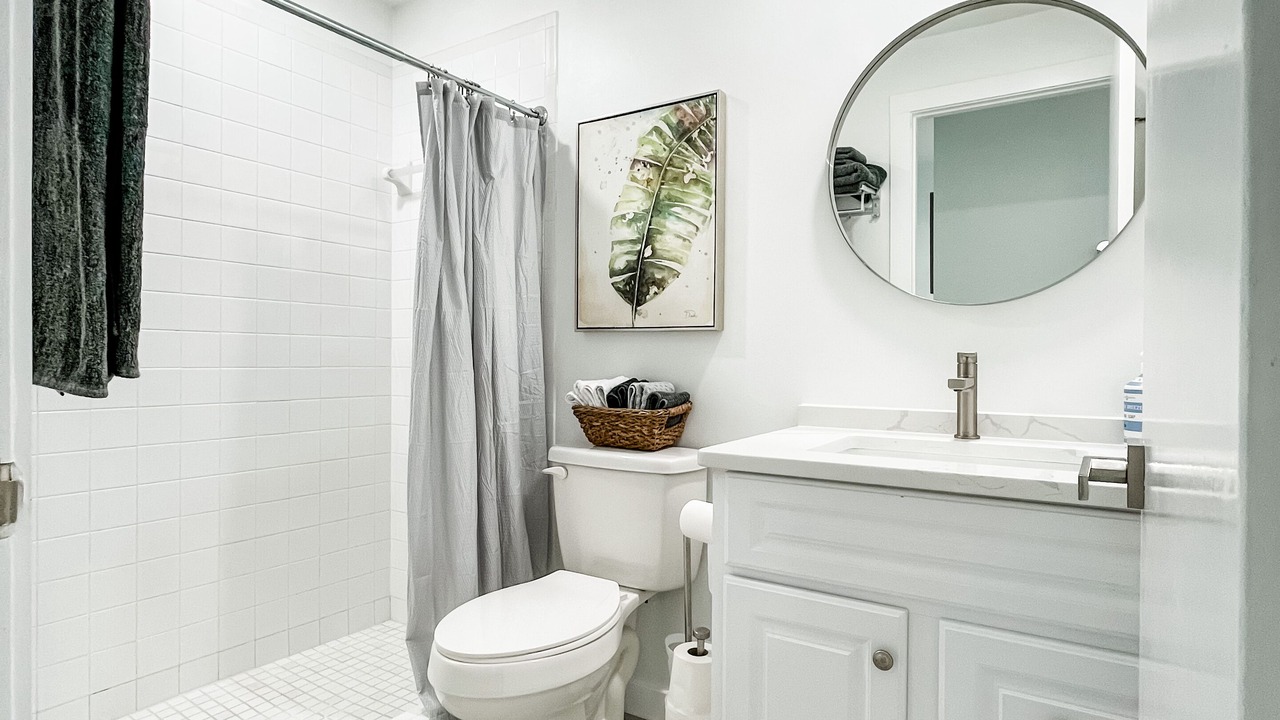 Photo of Bathroom in Central Naples