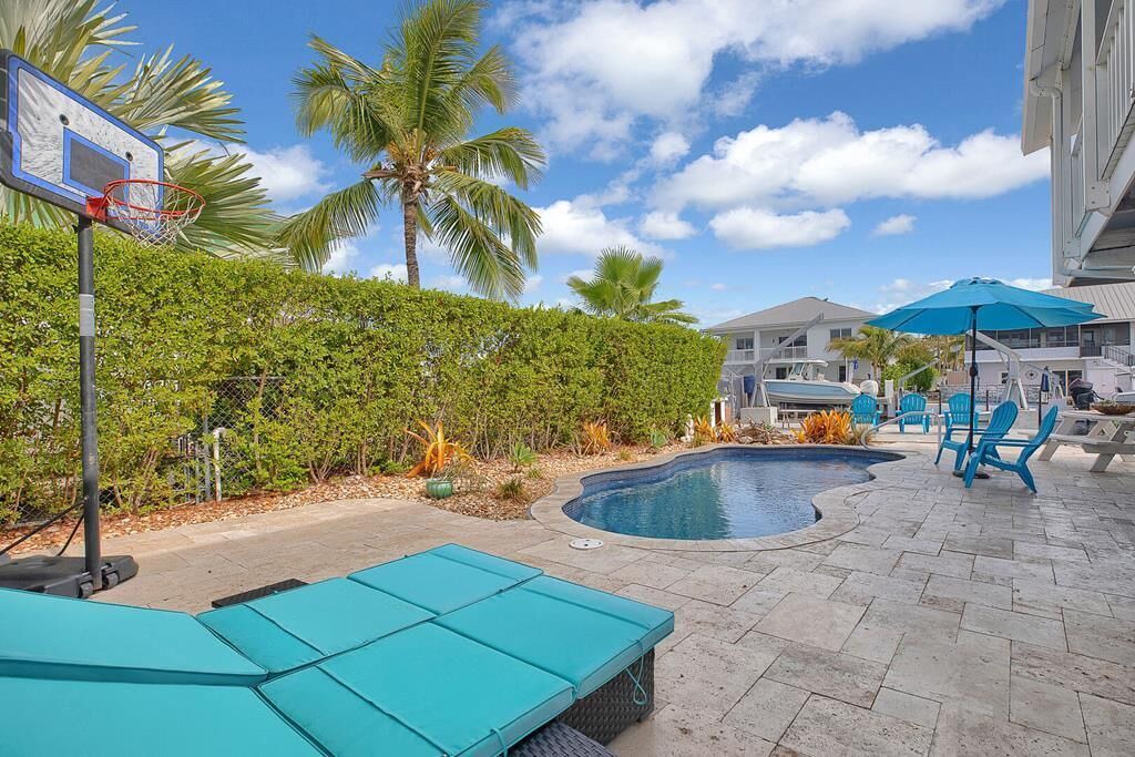 Photo of Others in Sunshine Estates