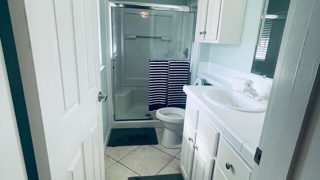 Photo of Bathroom in Nettles Island