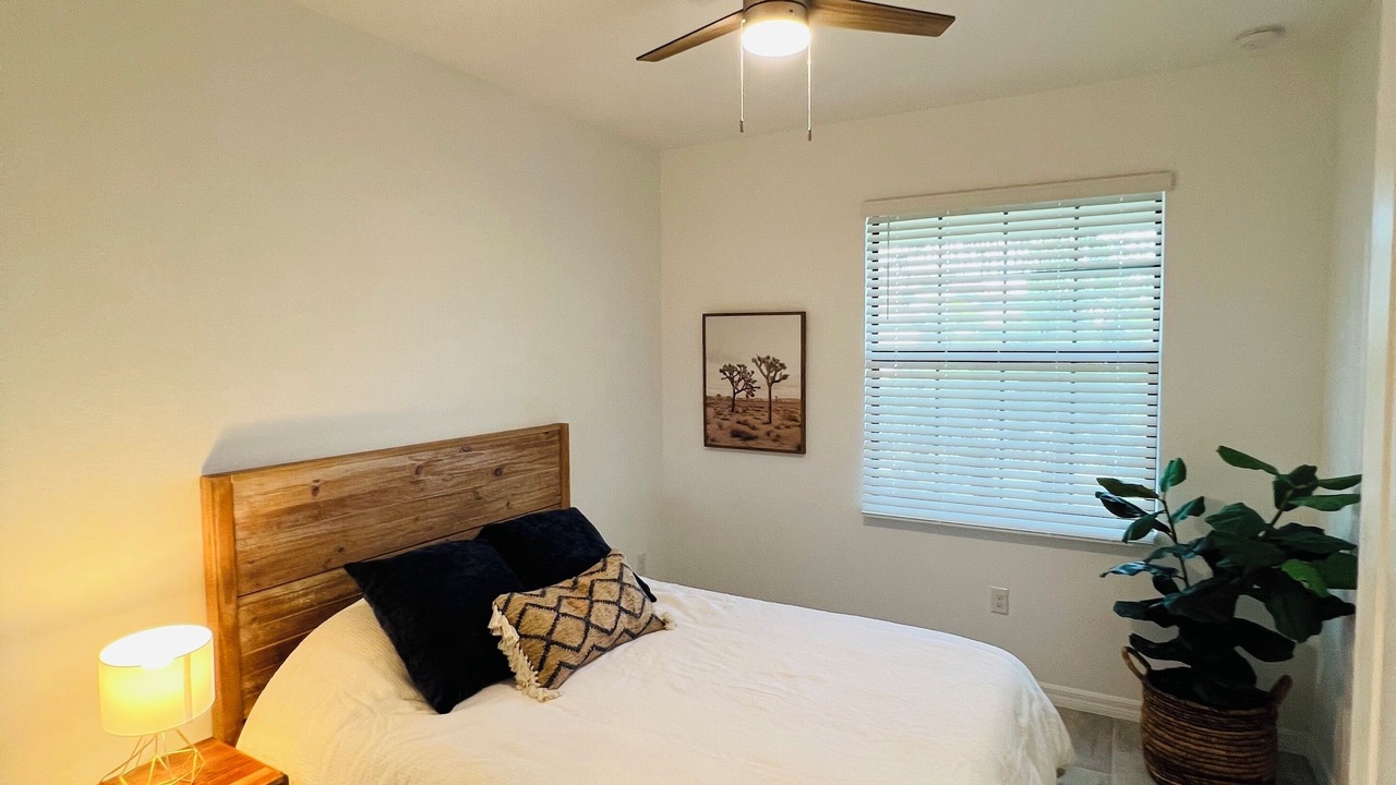 Photo of Bedroom in Pelican Preserve