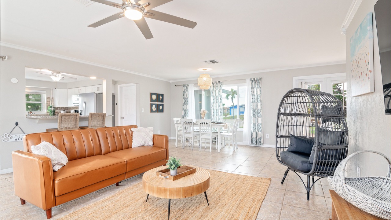 Photo of Livingroom in Caloosahatchee