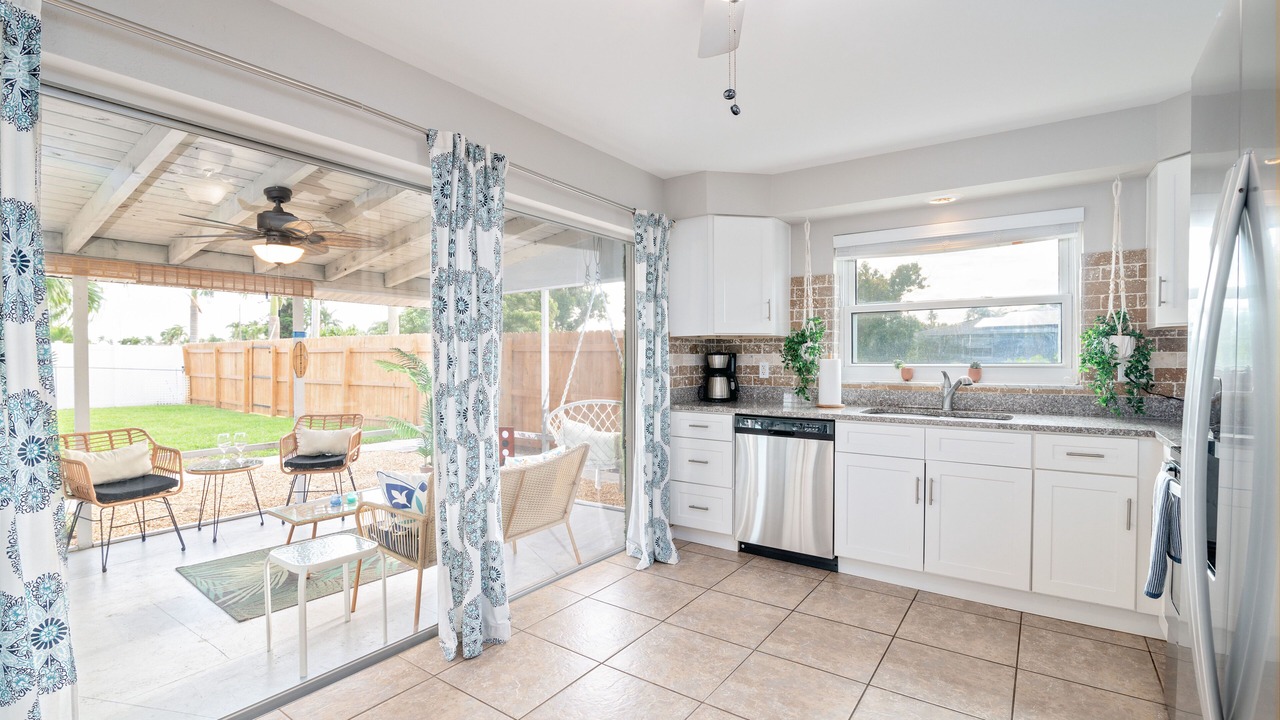 Photo of Kitchen in Caloosahatchee