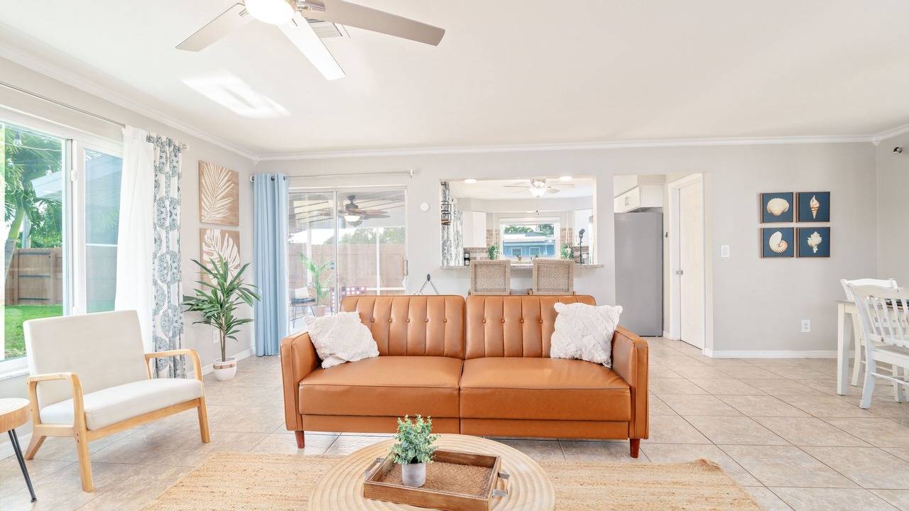 Photo of Livingroom in Caloosahatchee