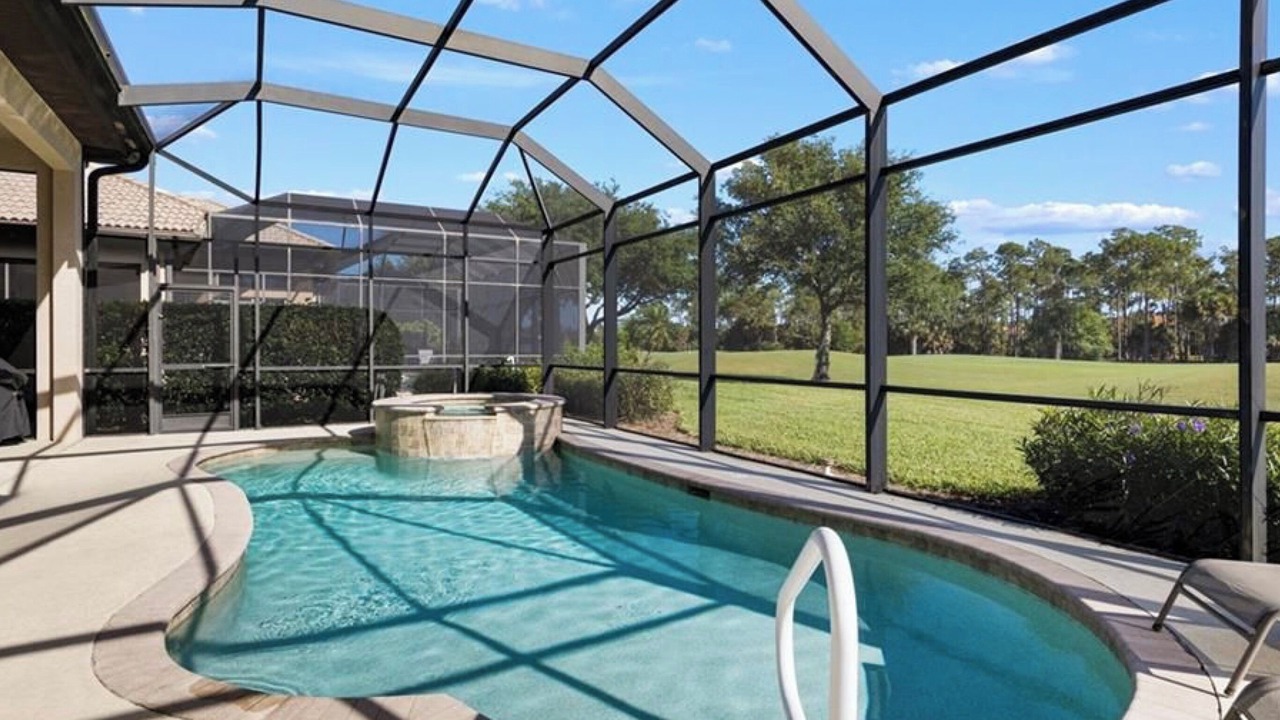 Photo of Outdoor in Naples