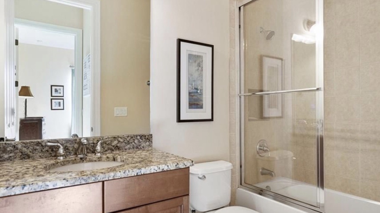 Photo of Bathroom in Naples