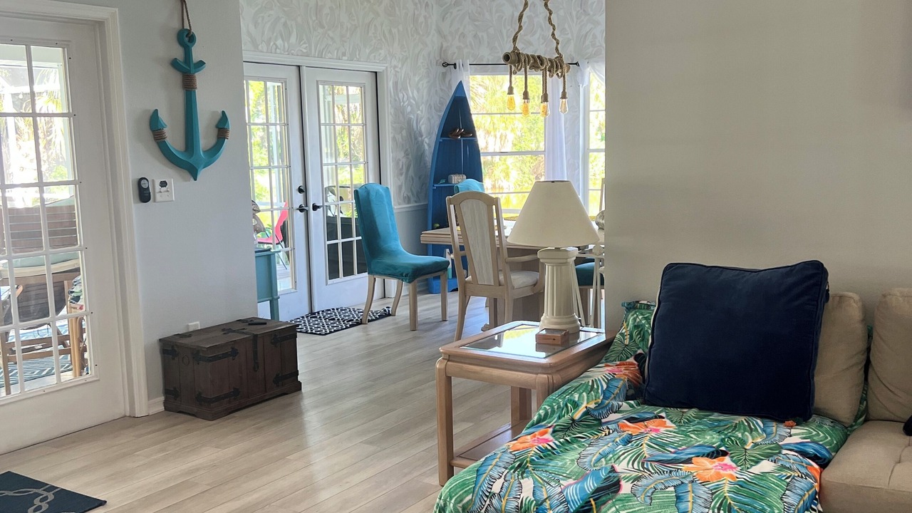 Photo of Livingroom in Laurel