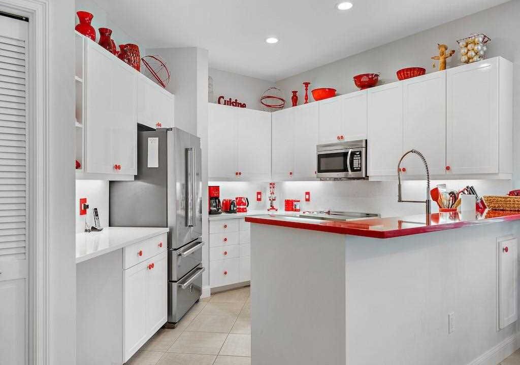 Photo of Kitchen in Harbor Links