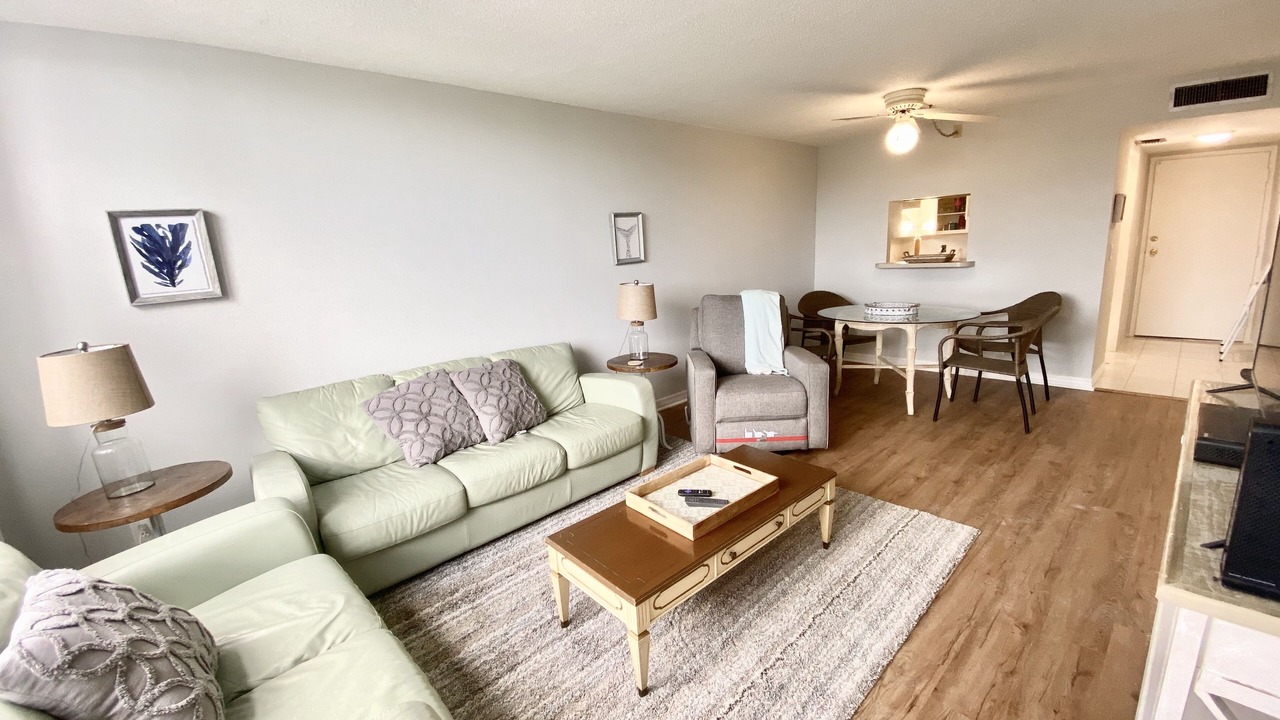 Photo of Livingroom in Siesta Key