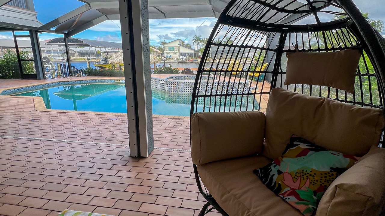 Photo of Outdoor in Pelican