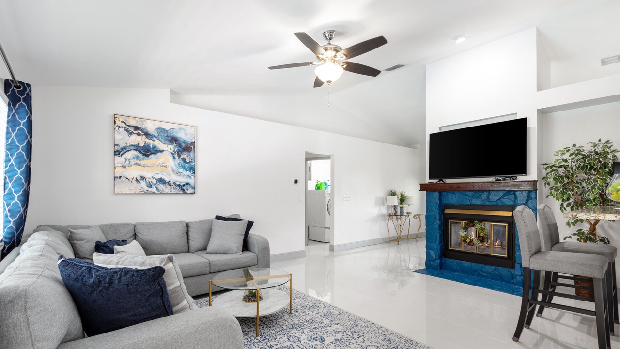 Photo of Livingroom in Brandon
