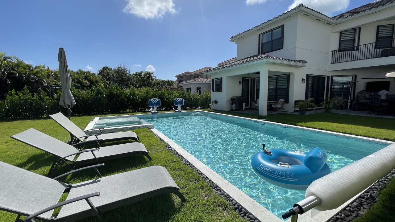 Photo of Outdoor in Naples