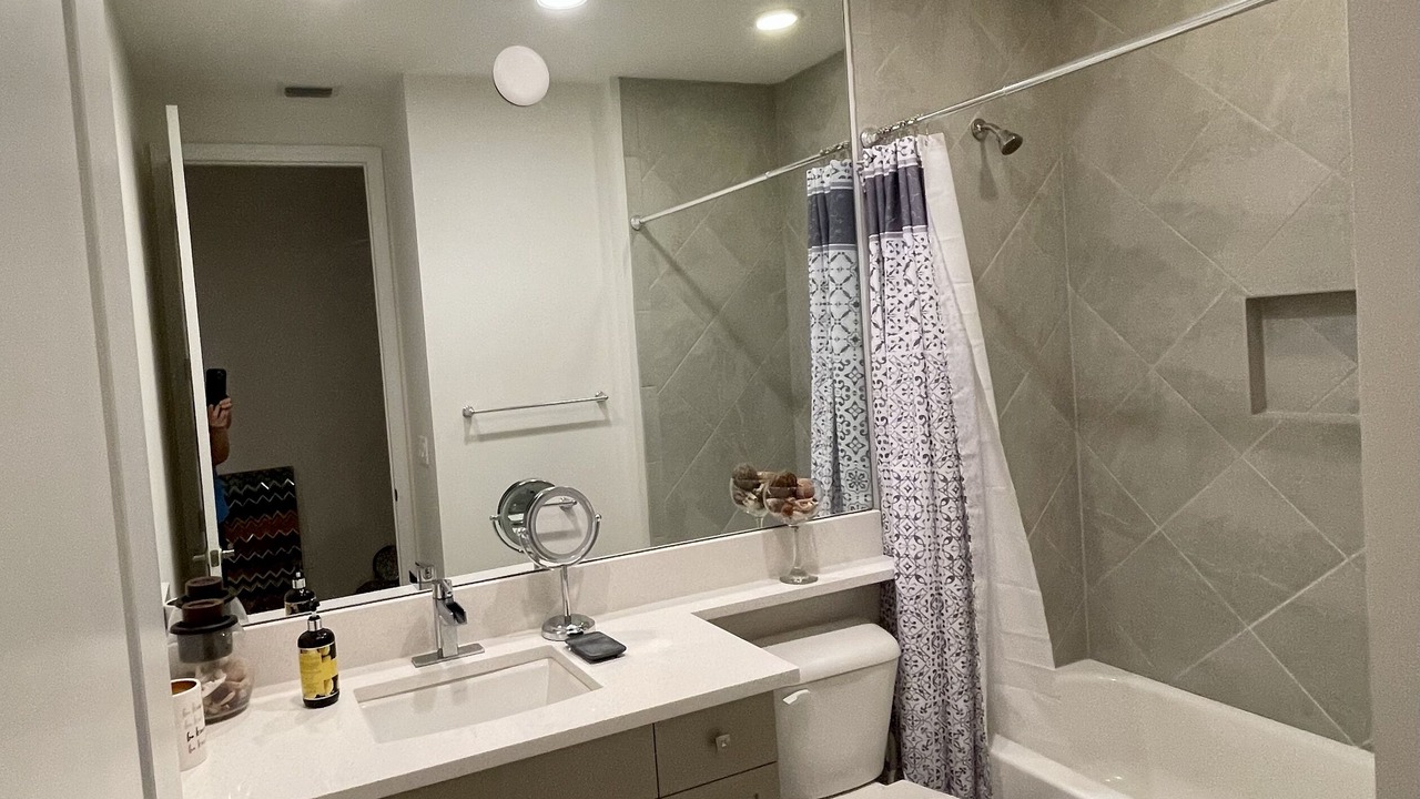 Photo of Bathroom in Naples