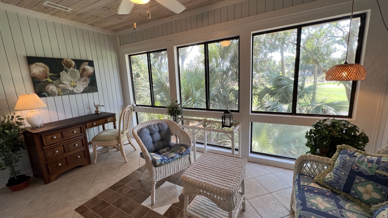 Photo of Livingroom in Ocean Ridge