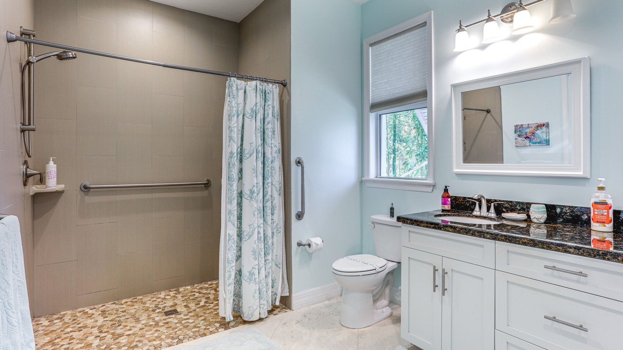 Photo of Bathroom in Stuart