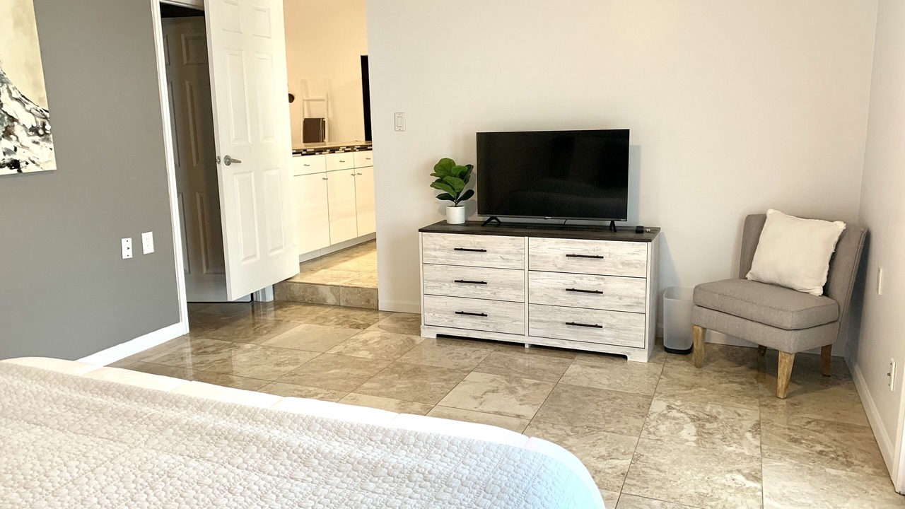 Photo of Bedroom in Bay Acres