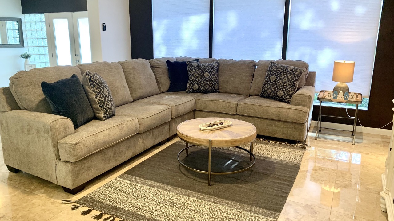 Photo of Livingroom in Bay Acres