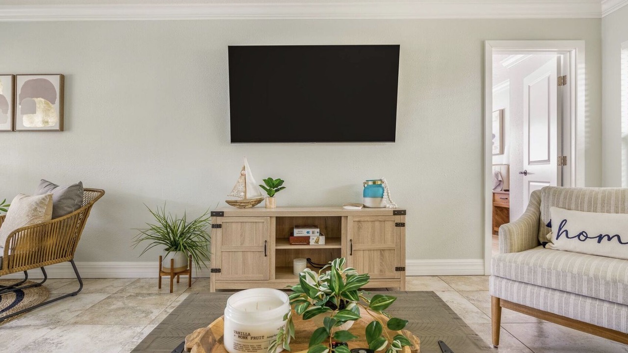 Photo of Livingroom in Belair Bayou