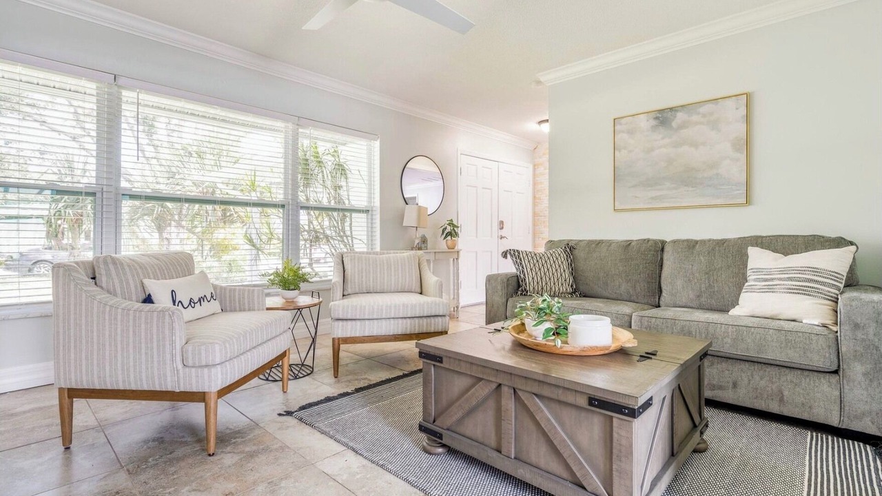 Photo of Livingroom in Belair Bayou