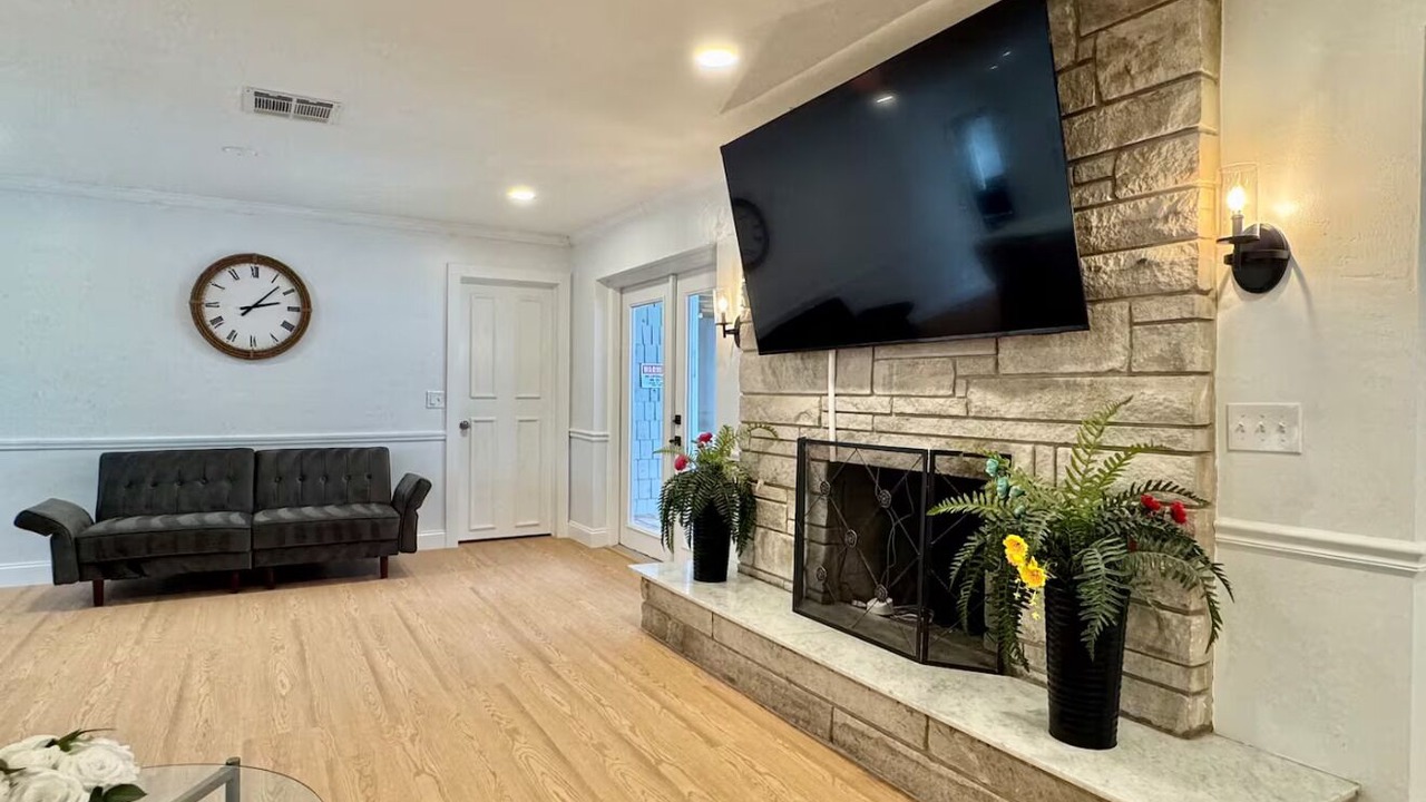 Photo of Livingroom in Brandon