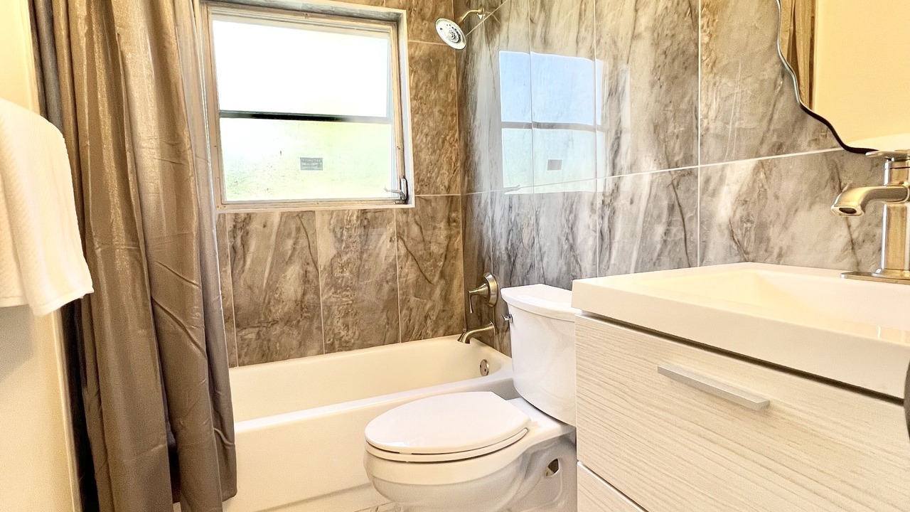 Photo of Bathroom in Naples