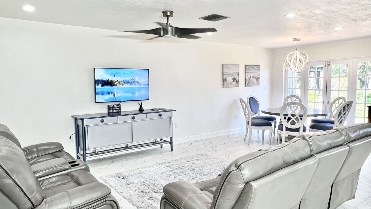Photo of Livingroom in Naples