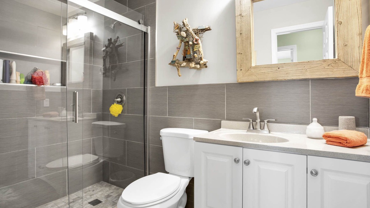 Photo of Bathroom in Islamorada