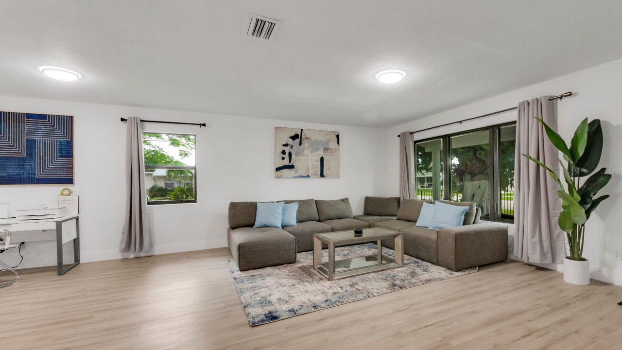 Photo of Livingroom in Westgate