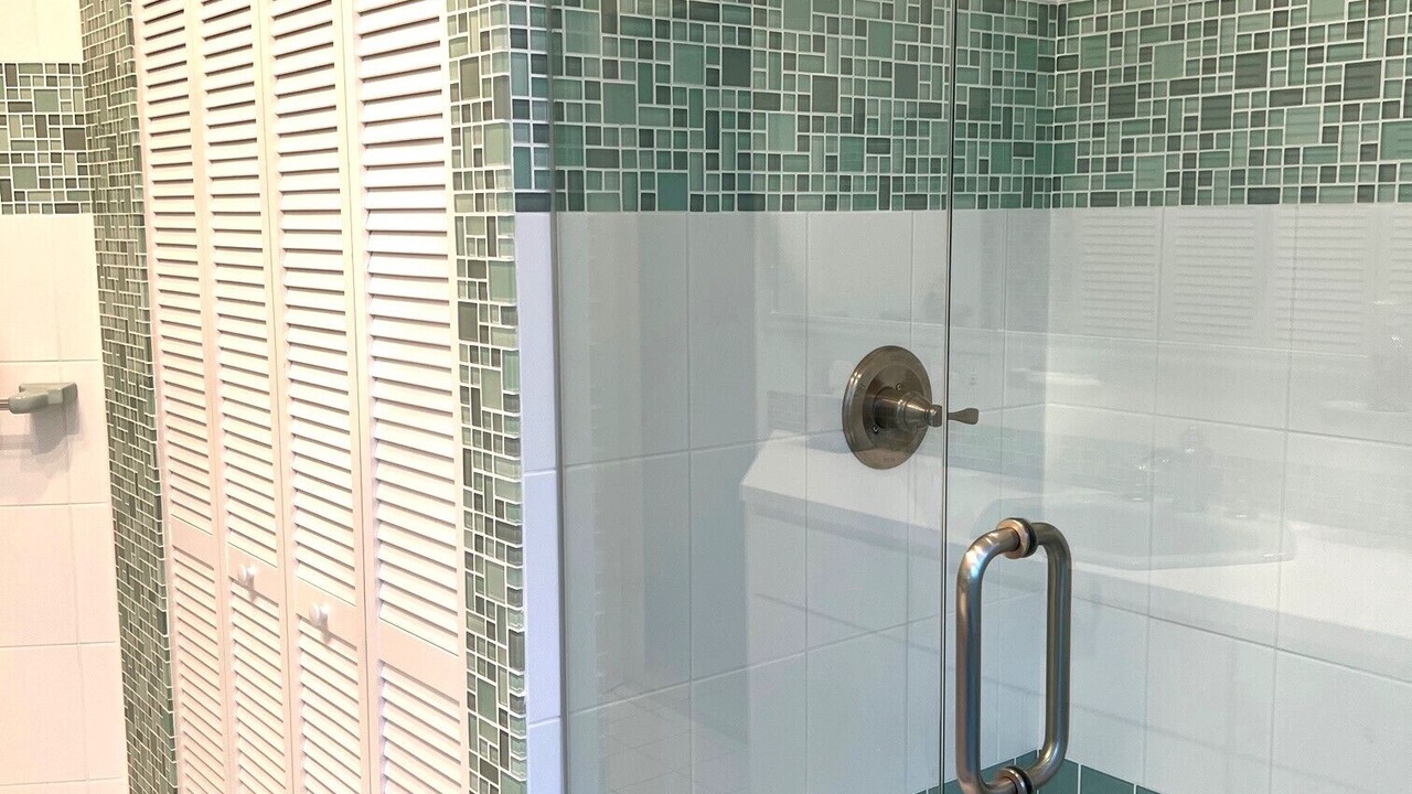 Photo of Bathroom in Sugarloaf Shores