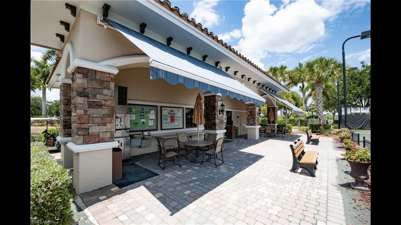 Photo of Outdoor in Naples