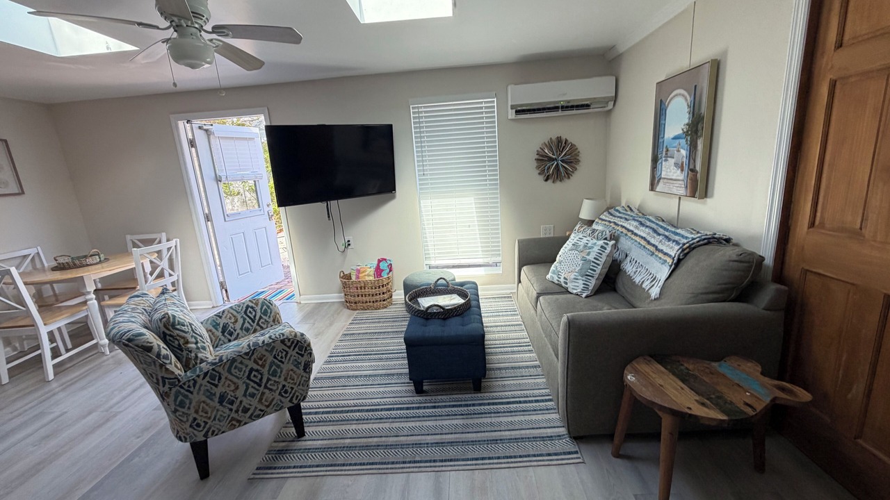 Photo of Livingroom in Summerland Key