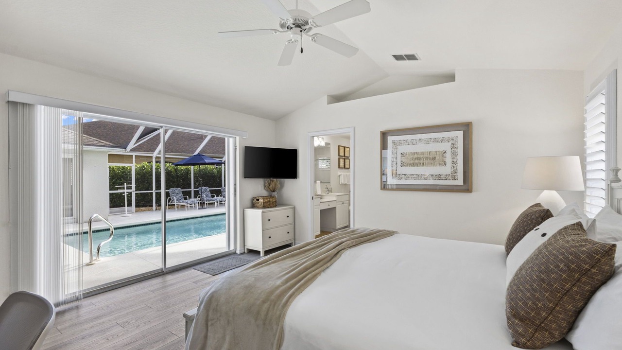 Photo of Bedroom in Central Naples