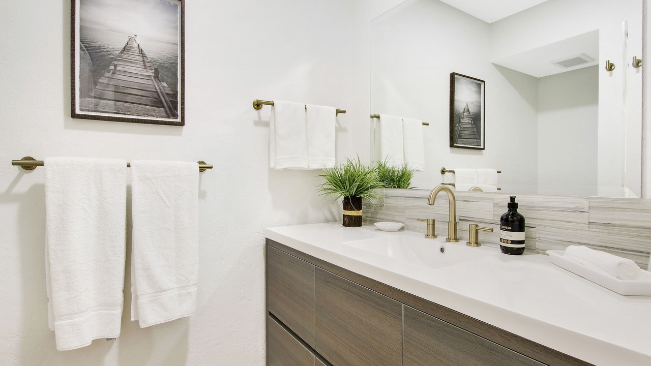 Photo of Bathroom in Hunt Club