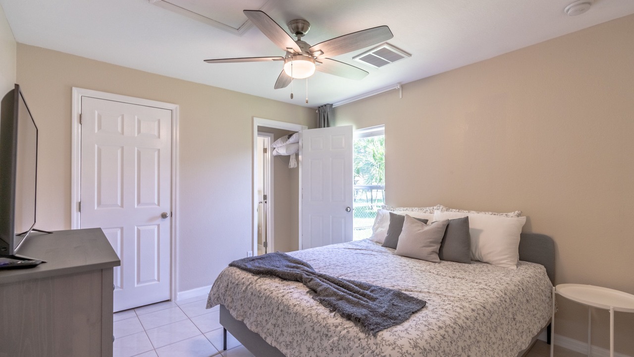 Photo of Bedroom in Diplomat