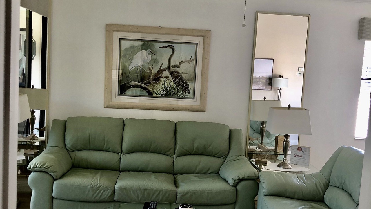 Photo of Livingroom in Trailer Estates