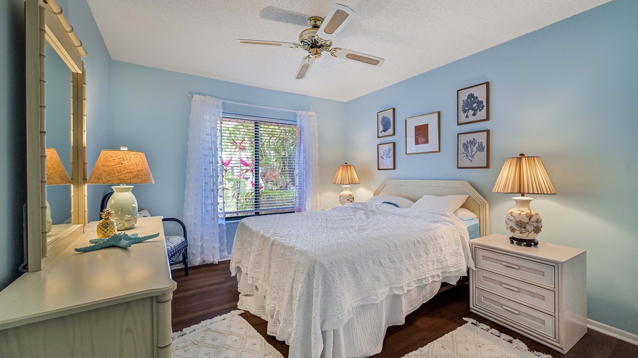Photo of Bedroom in Iona