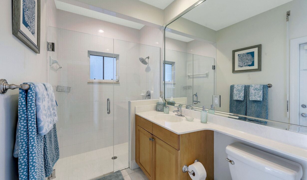 Photo of Bathroom in Naples