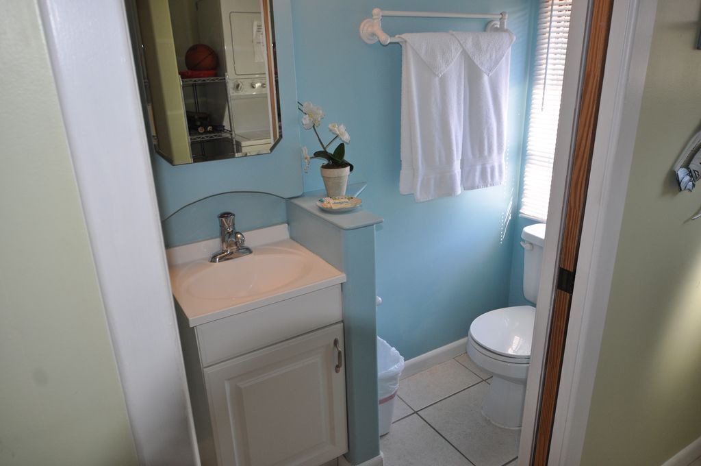 Photo of Bathroom in Cudjoe Key