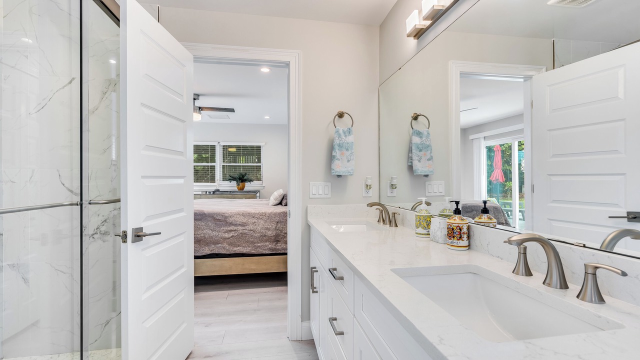 Photo of Bathroom in Golden Beach Estates