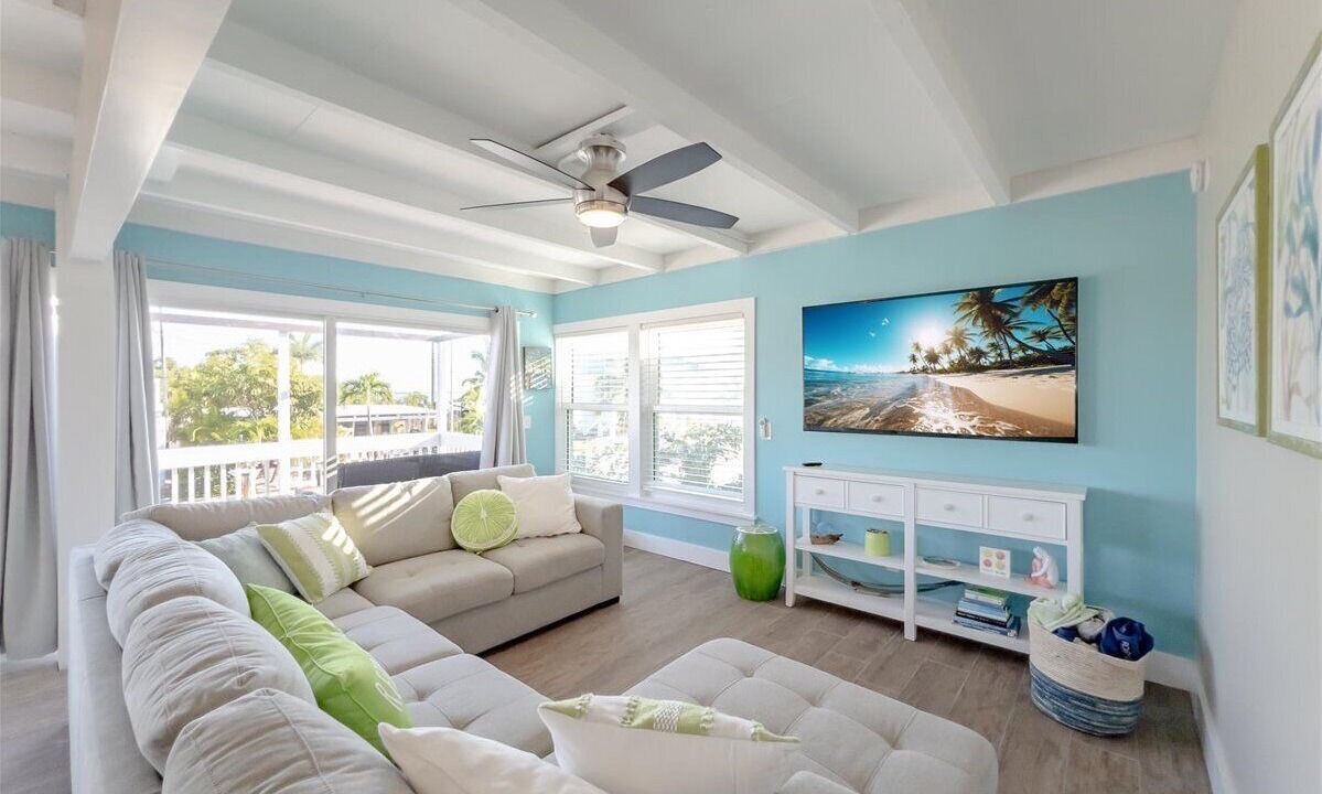 Photo of Livingroom in Summerland Key