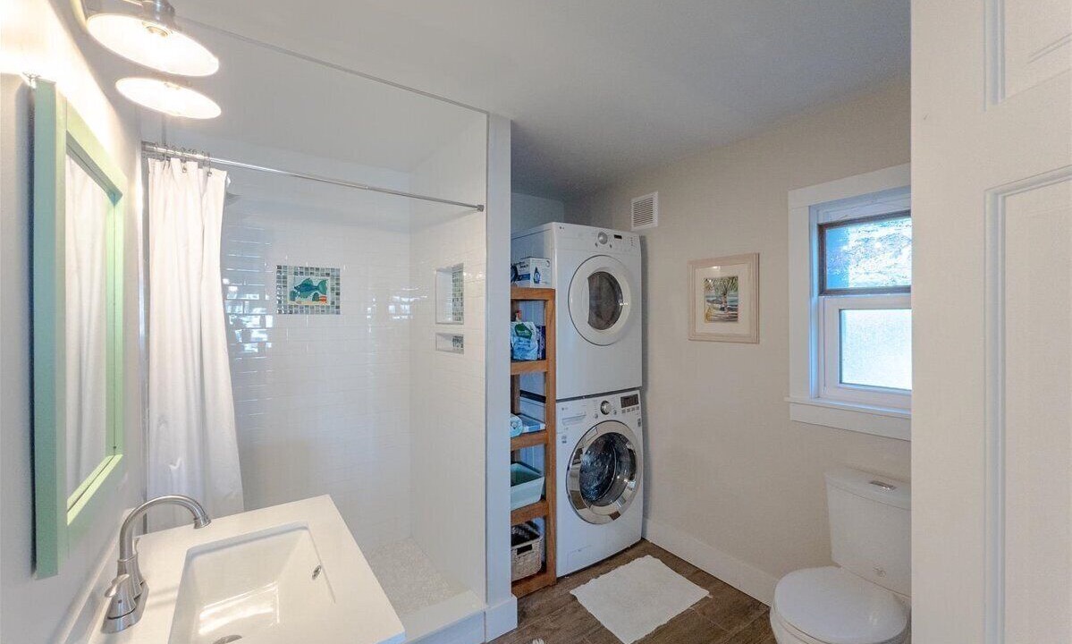 Photo of Bathroom in Summerland Key