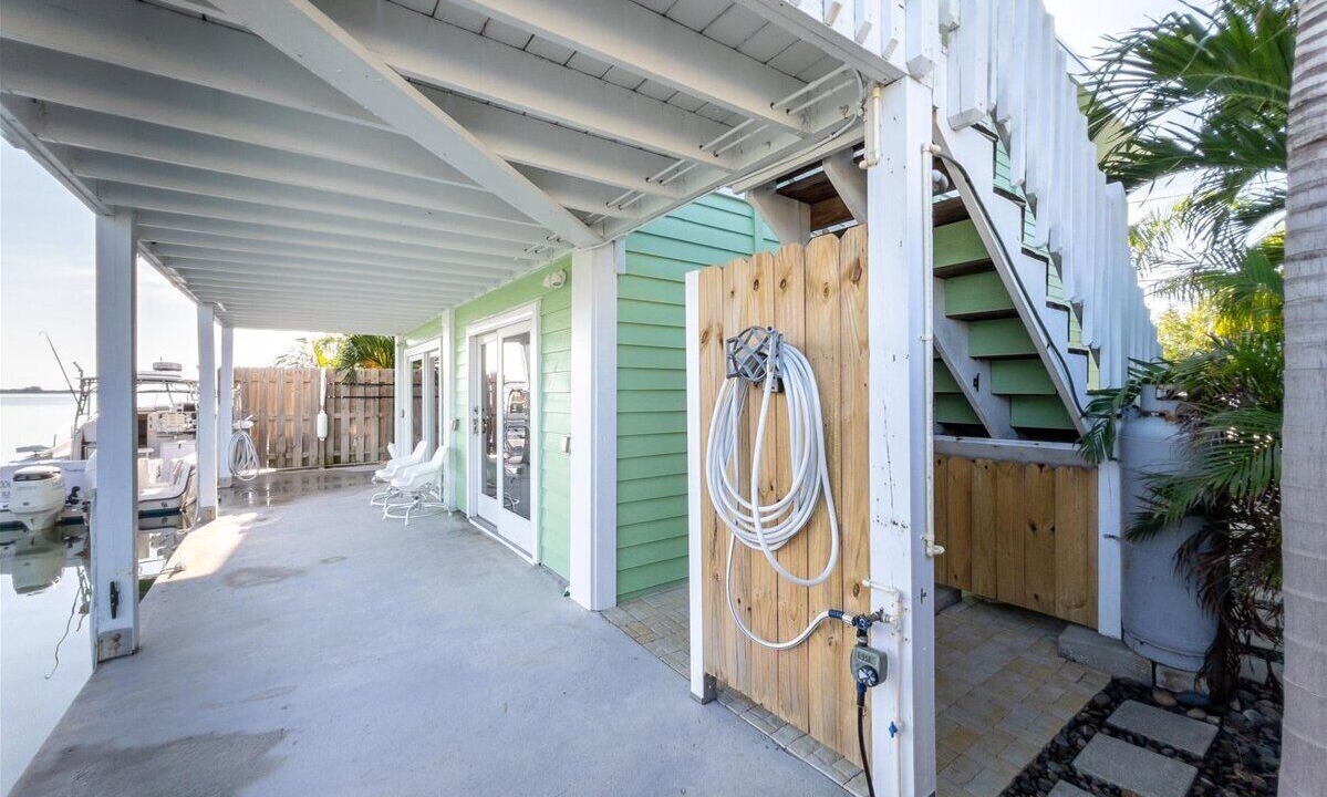 Photo of Patio Balcony in Summerland Key