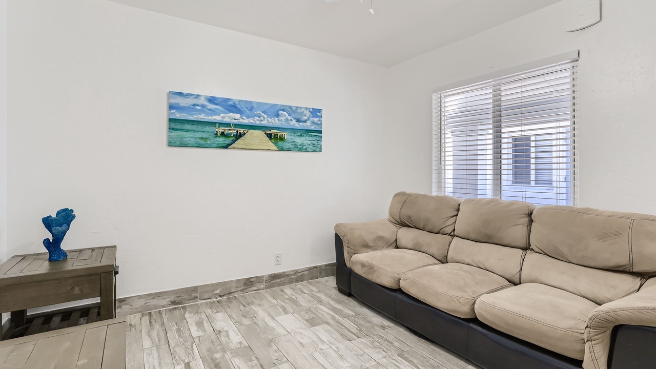 Photo of Livingroom in Palm Beach Shores