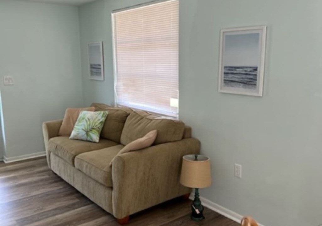 Photo of Livingroom in Englewood
