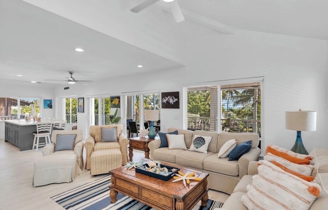 Photo of Livingroom in Islamorada