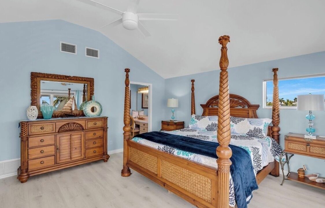 Photo of Bedroom in Islamorada